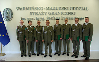 Nowi kaprale w warmińsko-mazurskiej Straży Granicznej. Funkcjonariusze otrzymali akty mianowania
